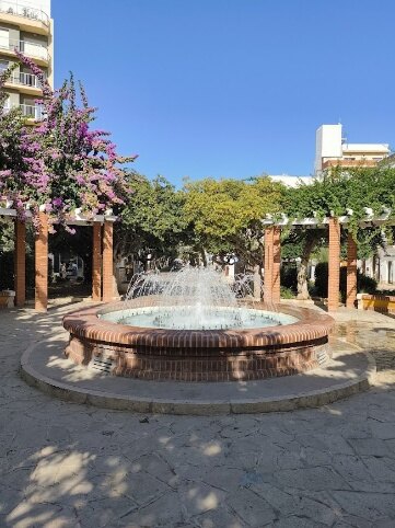 Plaza de la Glorieta à Dénia, près du cabinet